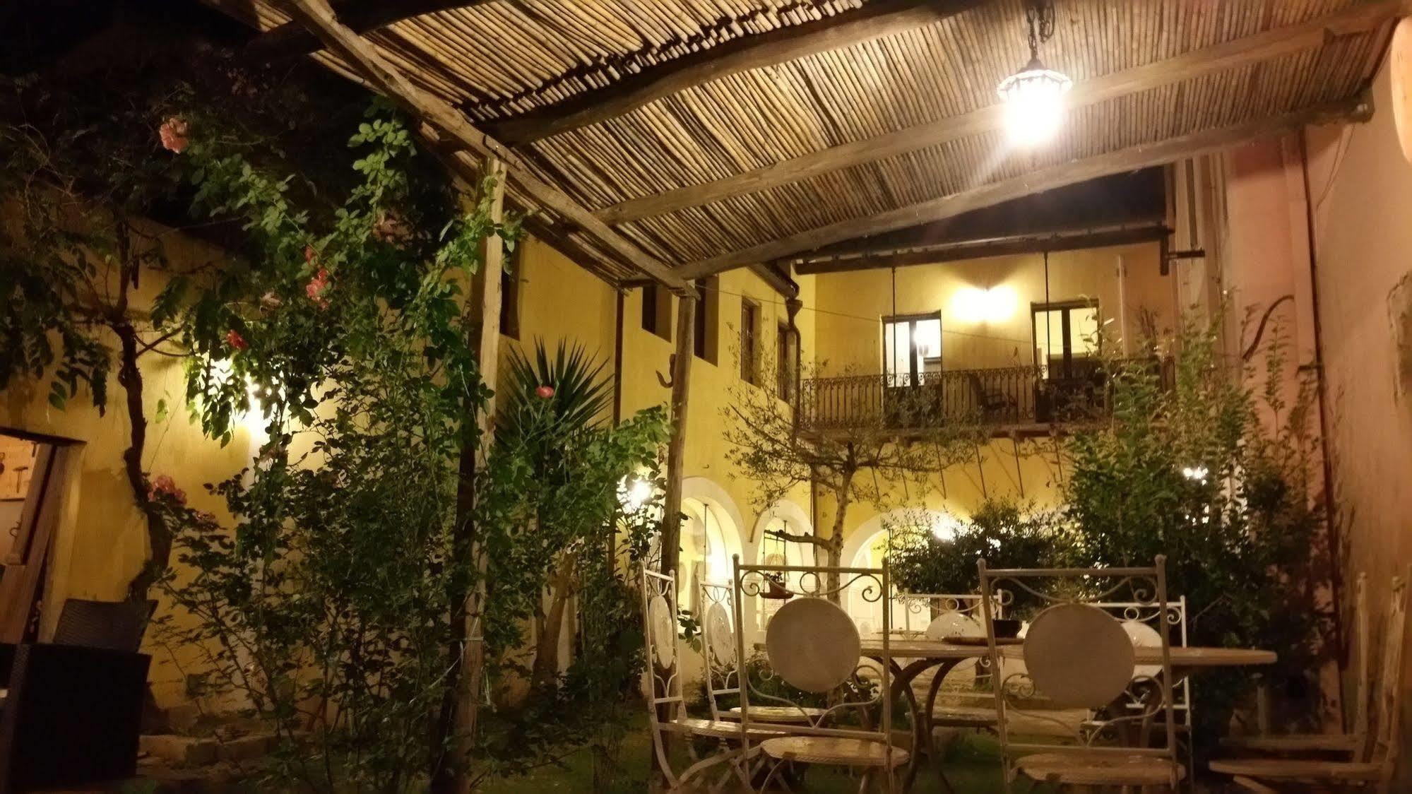 Casa Camboni-Dimora Storica Bed & Breakfast San Vito  Esterno foto